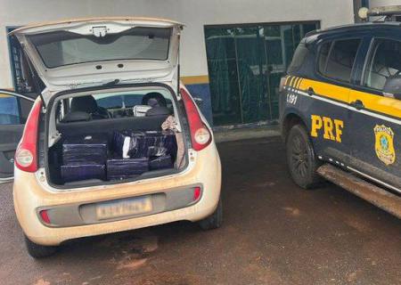 Casal é preso pela PRF com carro furtado e carregado com maconha em Nova Andradina